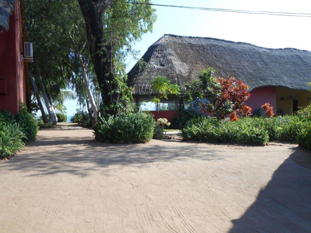 Cape Mac Lodge Cape Maclear 外观 照片