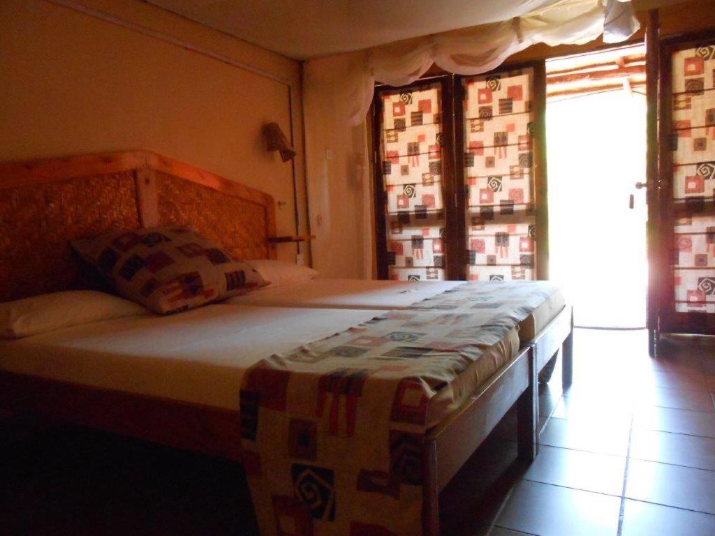Cape Mac Lodge Cape Maclear 外观 照片